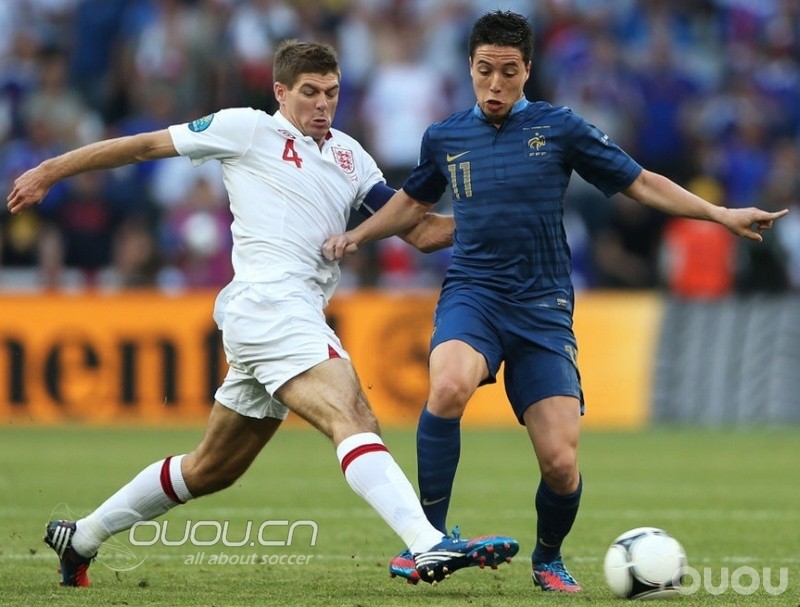 悲剧啊,顶级毒蜂草了半年就变这样了,欲哭无泪啊