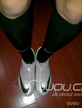 请教一下亚瑟士2002的大鞋舌有什么用?