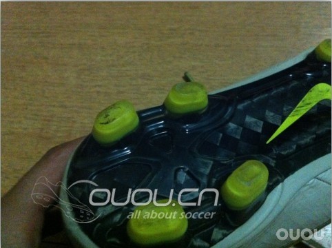 有人觉得刺客16tf比15底硬吗?