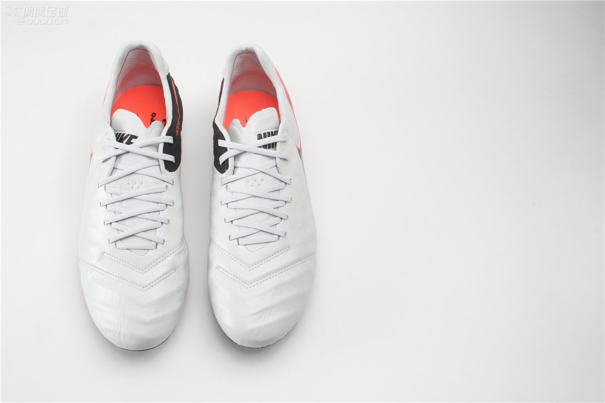 耐克Nike Tiempo Legend VI传奇6全等级深度对比解析 - 足球鞋评测 - 足球鞋足球装备门户-偶偶足球装备网