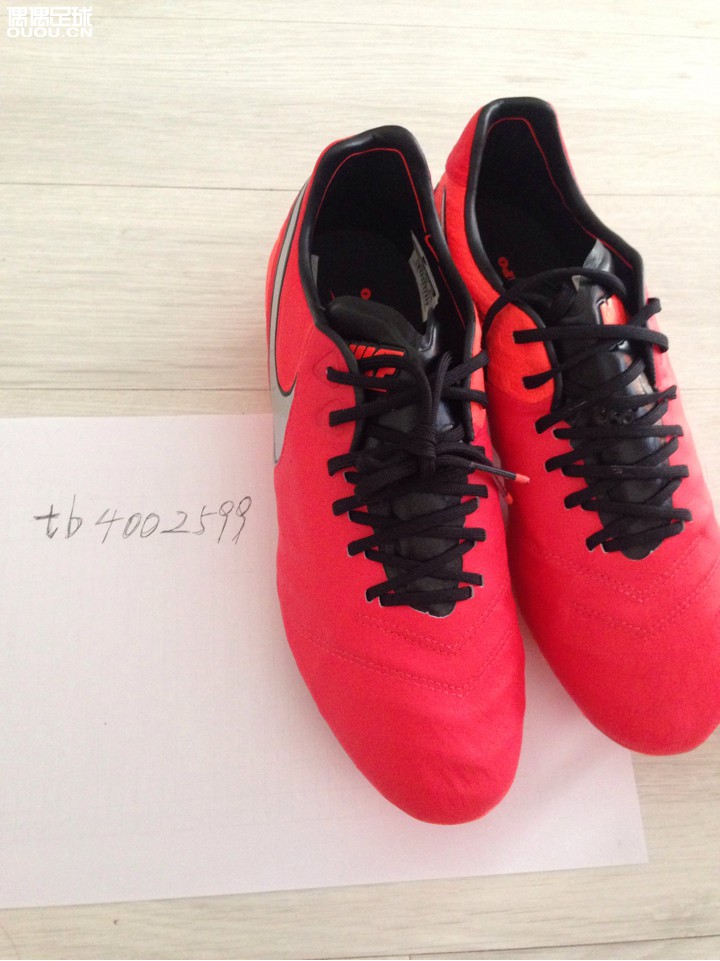 [出售]耐克串9球员版大红色传奇6fg足球鞋 尺码