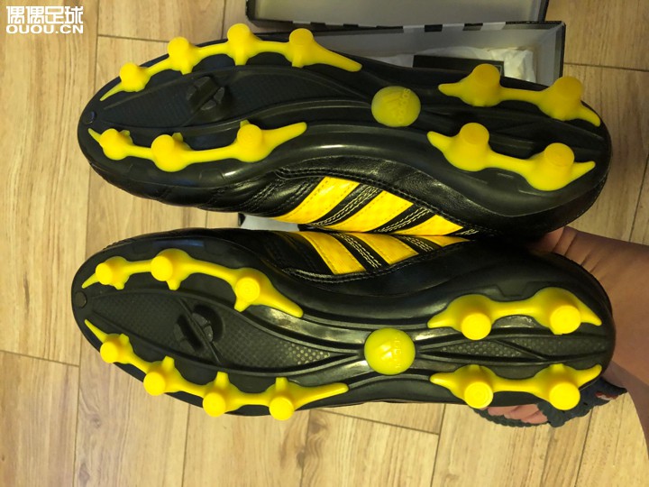 释迦顶级,全新,40,jp250,鞋码自行把握。900包