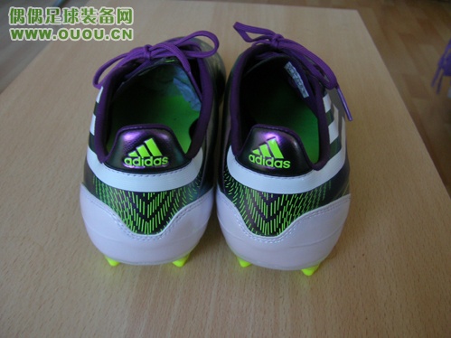 来发一下我的鞋子(又增加两双今天才买的NIKE10.16;再加一双F50 11.23)