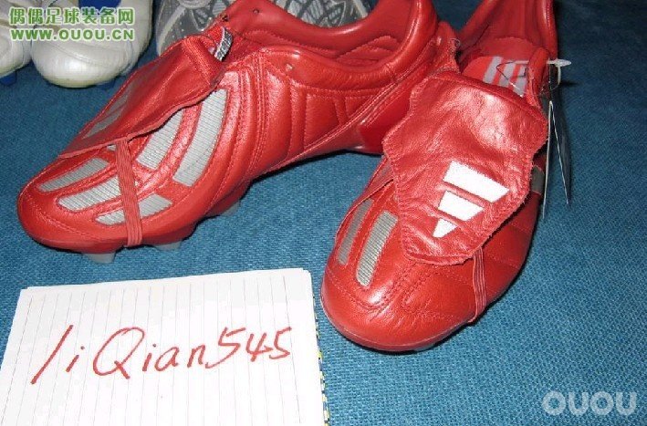 林林总总的鞋子,很乱,大家随便看看。