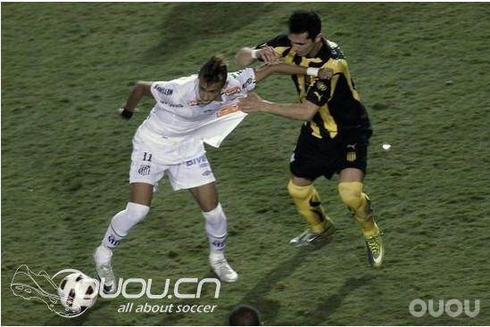 【解放者杯】赛后爆群殴 谁的鞋钉在飞……