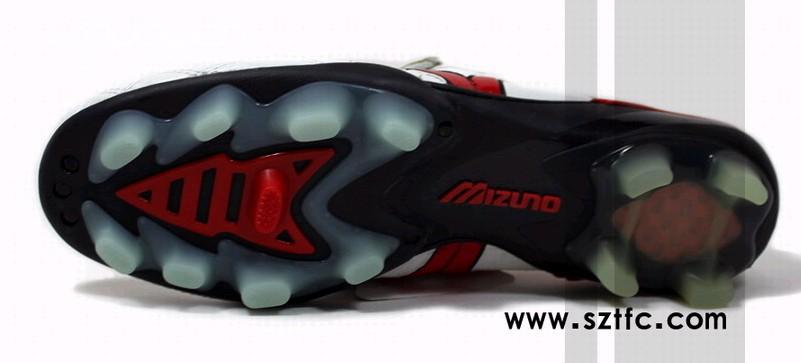 Mizuno Morelia Wave FG 求解!
