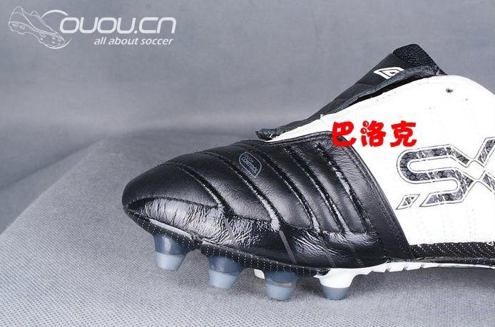 刚入手了一双茵宝。。。