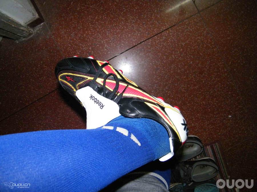 少数派-REEBOK ,VALDE PRO HG 看上这鞋很久啦,无奈才等到它降价,立马秒之。