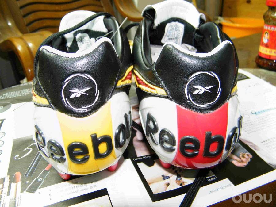 少数派-REEBOK ,VALDE PRO HG 看上这鞋很久啦,无奈才等到它降价,立马秒之。