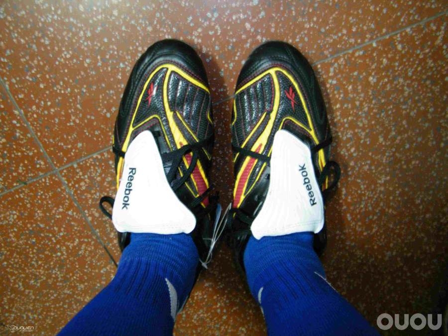 少数派-REEBOK ,VALDE PRO HG 看上这鞋很久啦,无奈才等到它降价,立马秒之。