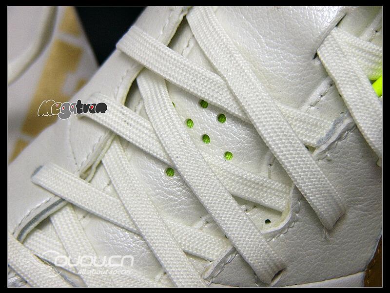 NIKE TIEMPO LEGEND IV HG-E AF(白金色)