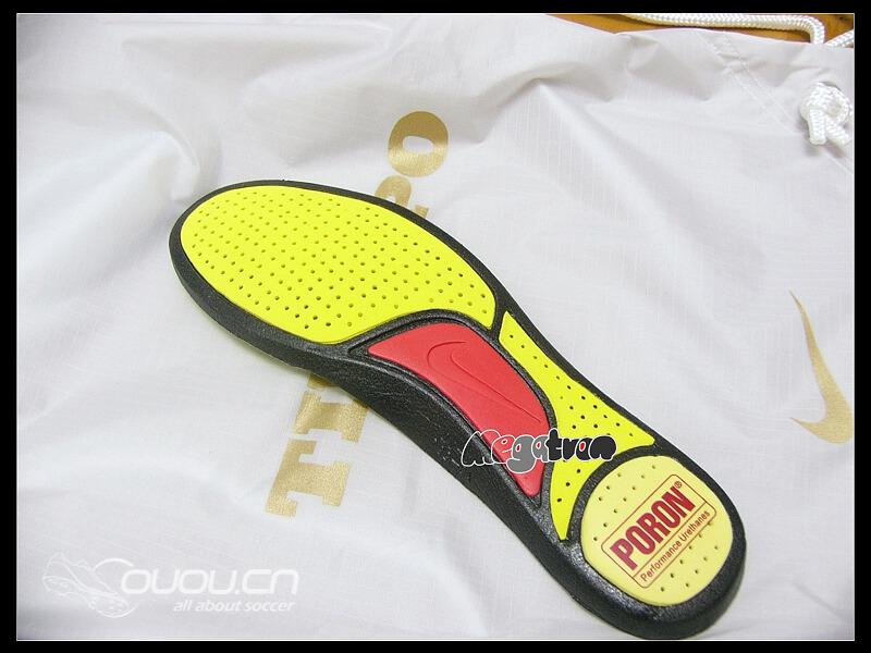 NIKE TIEMPO LEGEND IV HG-E AF(白金色)