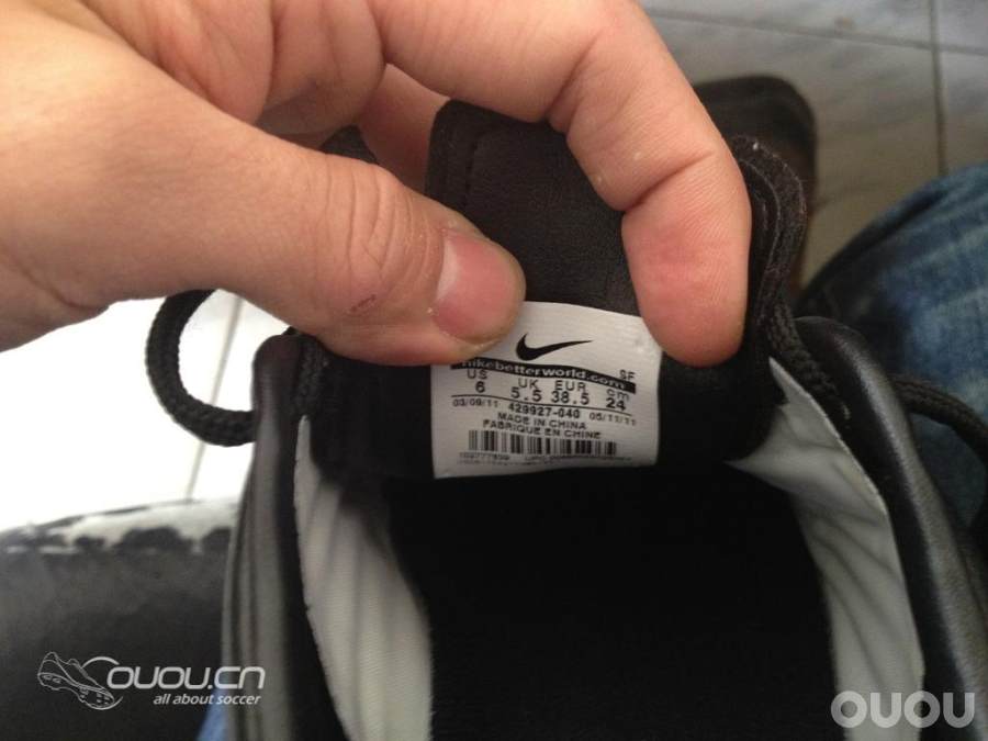 终于收到合脚的鞋了,CTR360 T FG+MEXICO,我勒个高兴啊