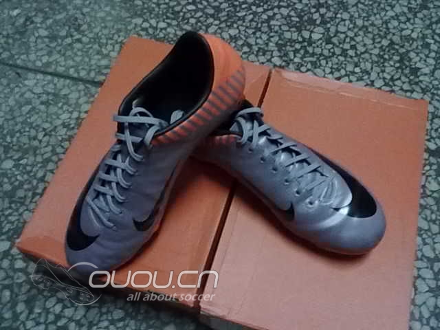 感谢zishan友情价转让Nike MV6 SFII FG ELITE 2010世界杯配色