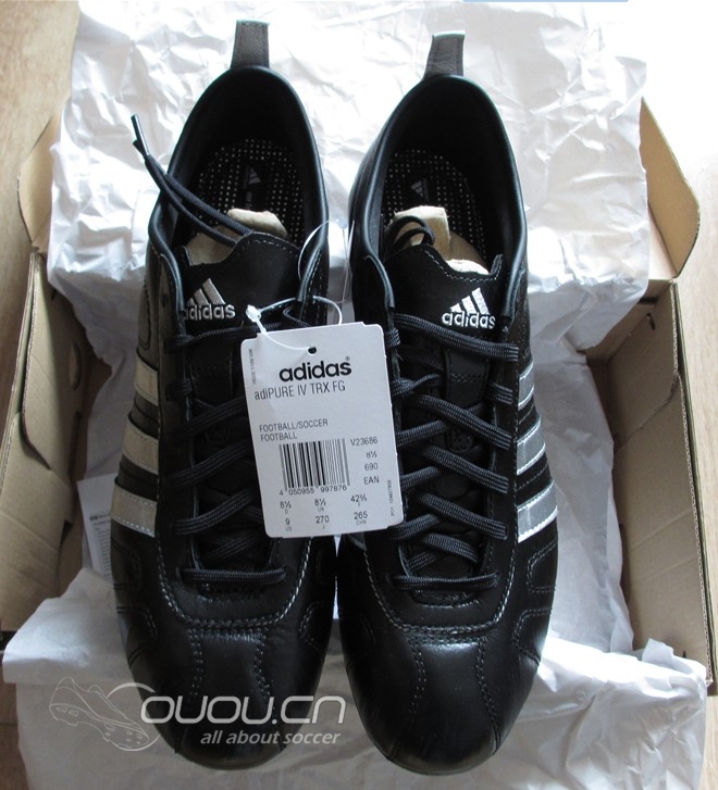 今日收到:ADIPUER 4代袋鼠皮FG——左右开弓