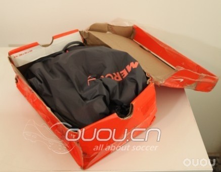 【Nike MV8 偶偶2012草根接力评测】第四棒 之【大四喜】&【鞋钉裂缝。。。】又发现新伤口。。。