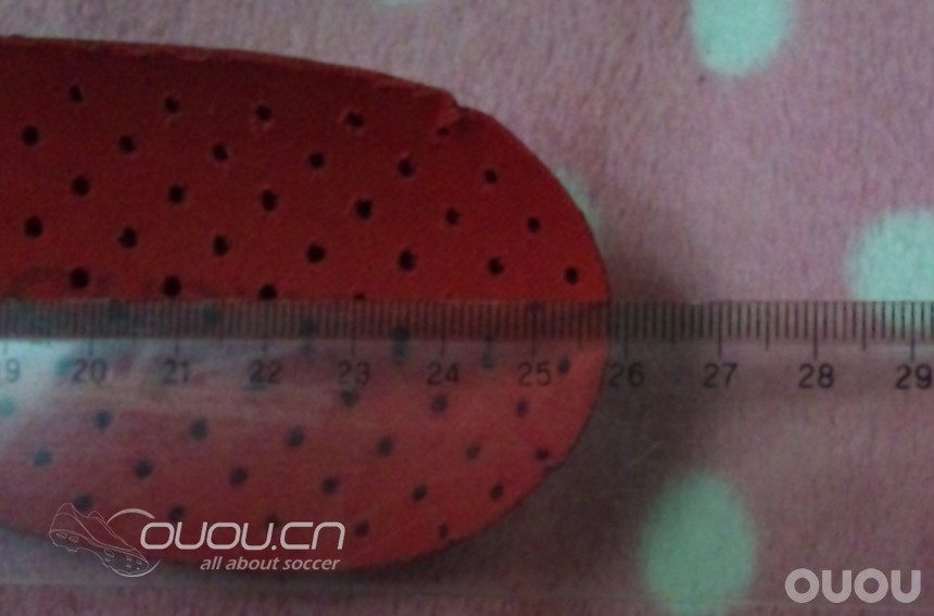 【Nike MV8 偶偶2012草根接力评测】第四棒 之【大四喜】&【鞋钉裂缝。。。】又发现新伤口。。。