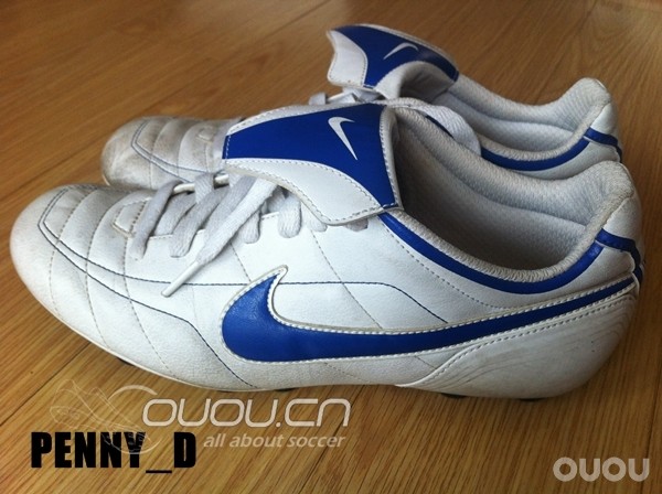 大家来帮我看看这双(打算出掉)