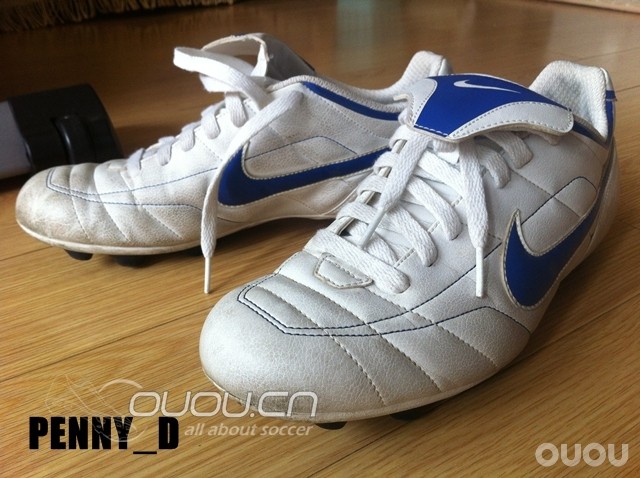 大家来帮我看看这双(打算出掉)