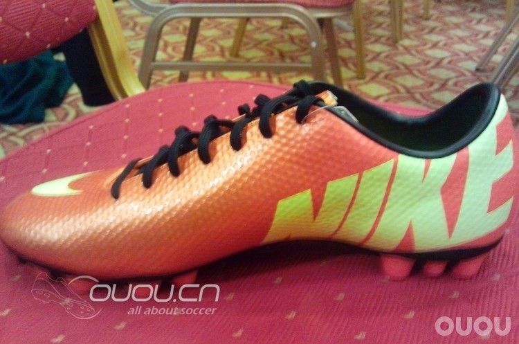 Mercurial Vapor 9?? 貌似在2013年上市..