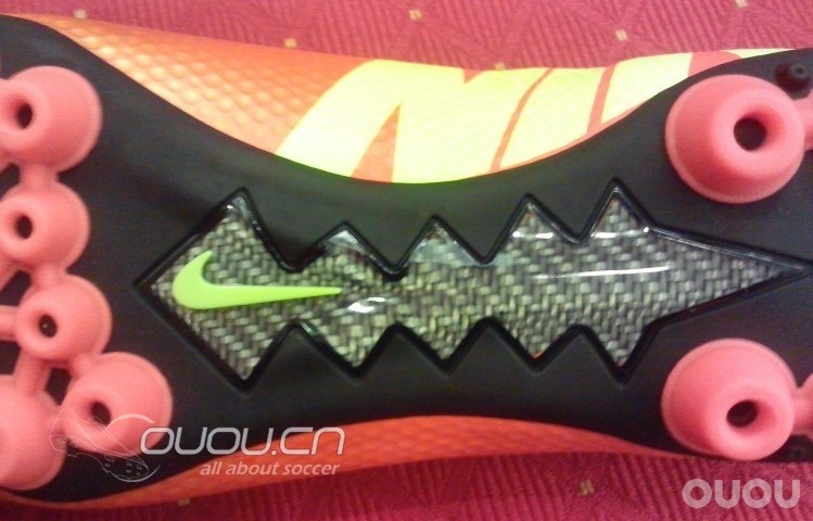 Mercurial Vapor 9?? 貌似在2013年上市..