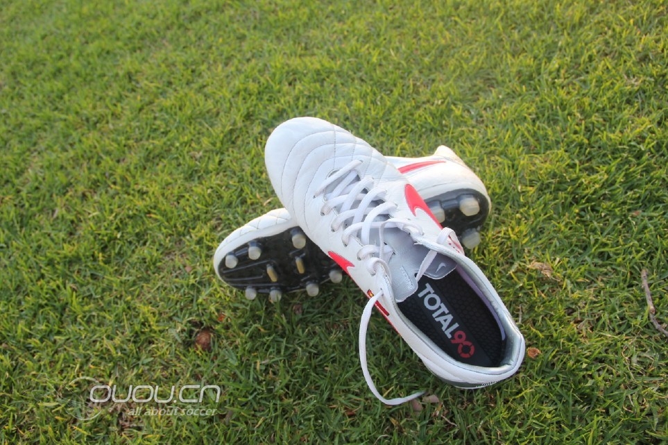 头一次晒晒我的十三双顶级战靴,附送每一双的实战心得