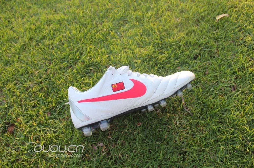 头一次晒晒我的十三双顶级战靴,附送每一双的实战心得