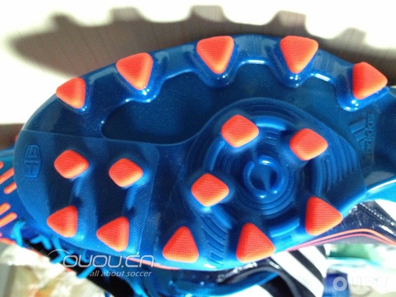 我的猎鹰12顶级AG终于到货了。直接上图!