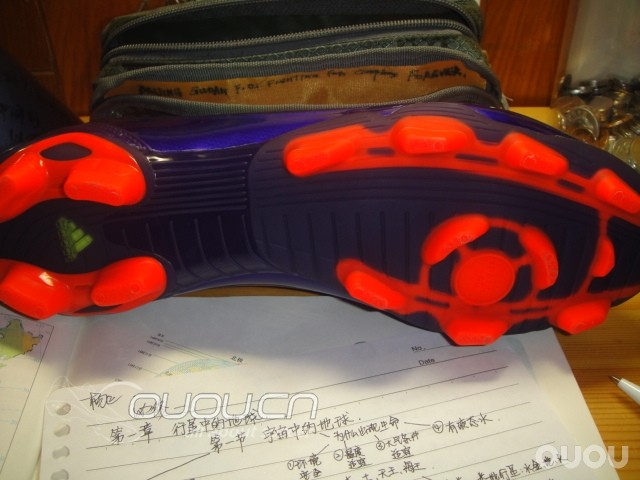 ADIDAS F30 1.5代TRX AG到手~颜色这个亮啊~~~多图~期待过几天下地~