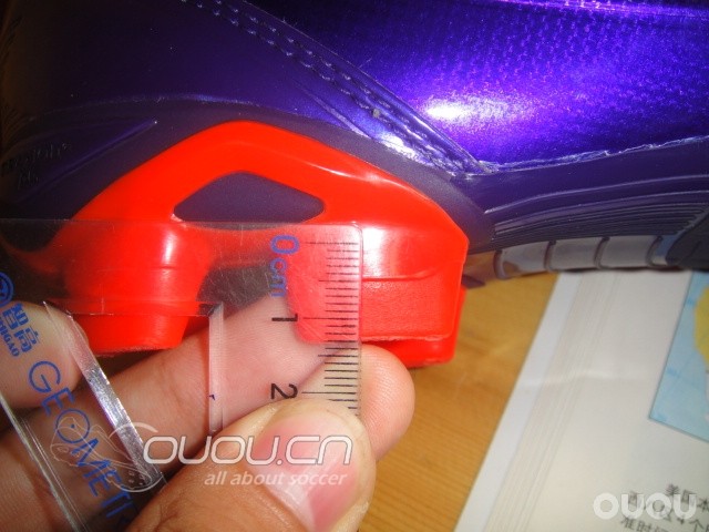 ADIDAS F30 1.5代TRX AG到手~颜色这个亮啊~~~多图~期待过几天下地~