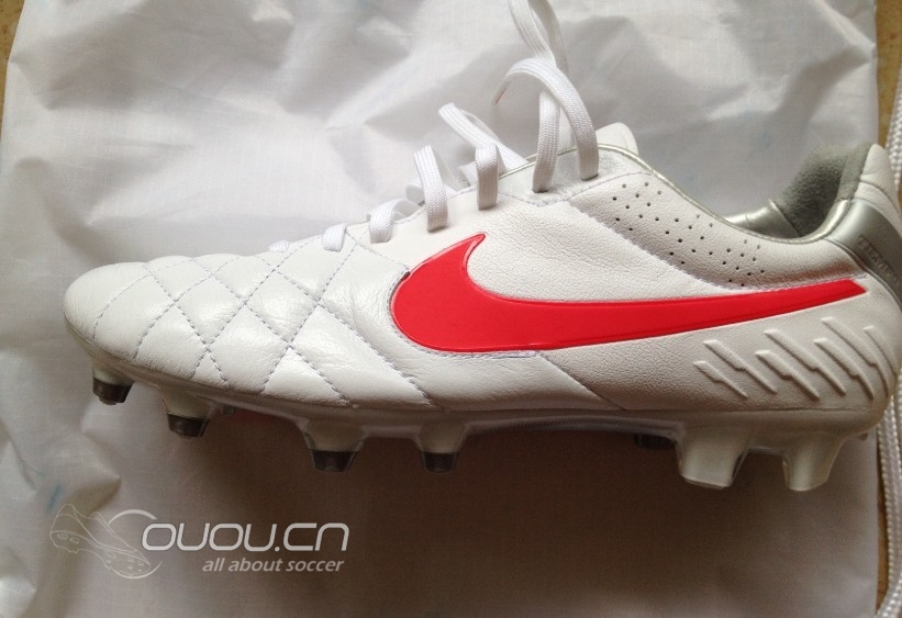 前两天刚到的红白传奇4