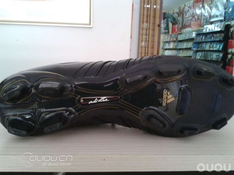 达人们来看看,这双鞋是什么系列的啊