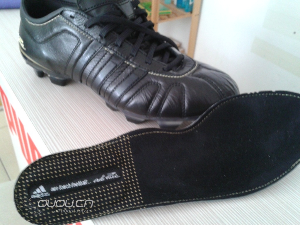 达人们来看看,这双鞋是什么系列的啊