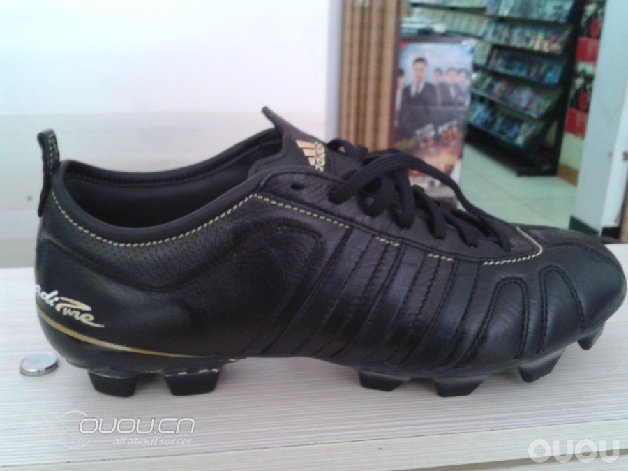 达人们来看看,这双鞋是什么系列的啊