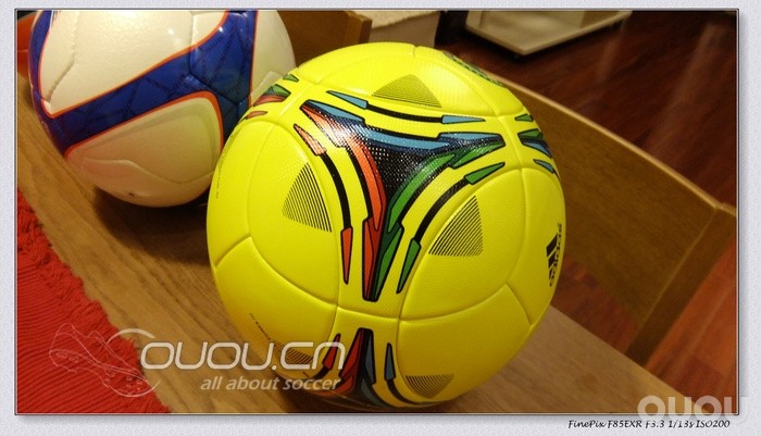 新到手的几个足球–阿迪非洲杯比赛版tango、茵宝足总杯比赛球