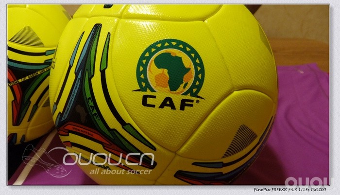 新到手的几个足球–阿迪非洲杯比赛版tango、茵宝足总杯比赛球