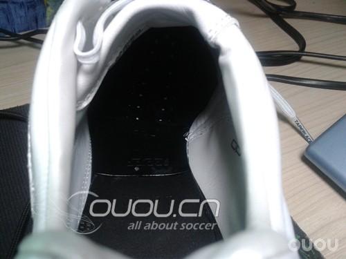 adidas Predator X TRX FG 静态评测