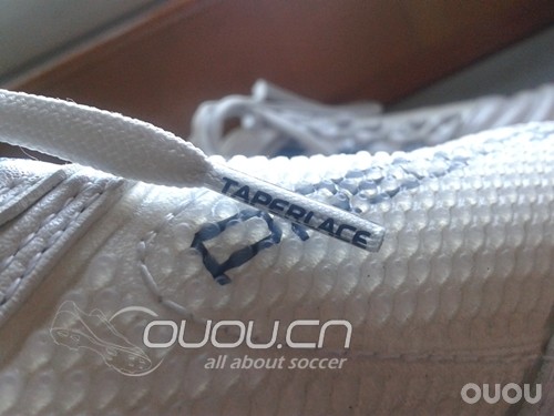 adidas Predator X TRX FG 静态评测