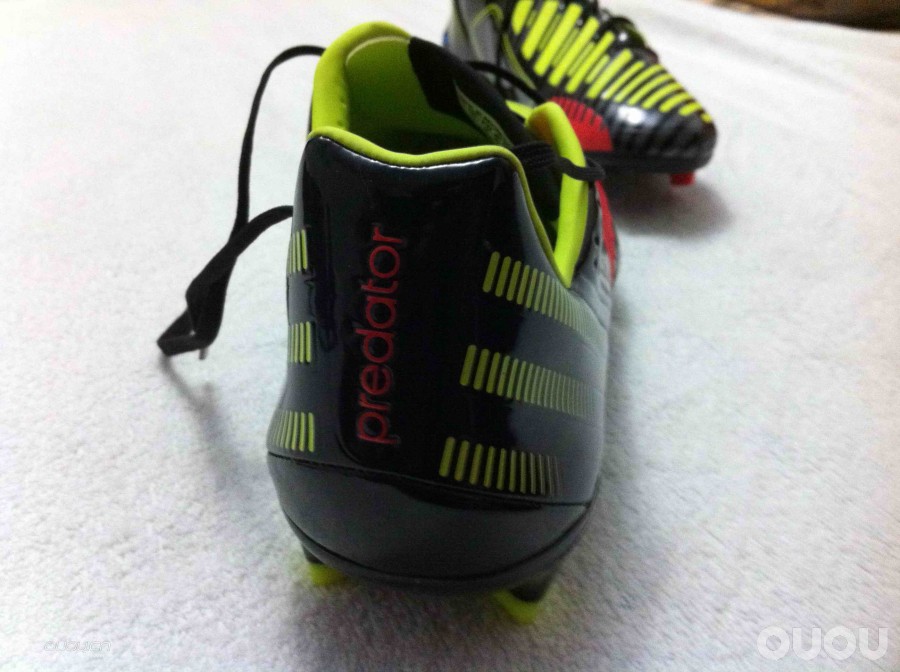 小弟是新人,曬一雙獵鷹LZ,求鑒定