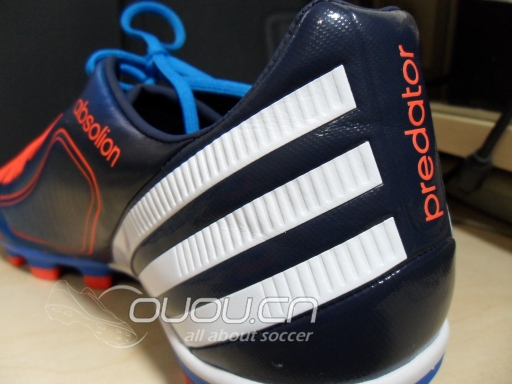 新入猎鹰12,大家帮忙鉴别一下真假