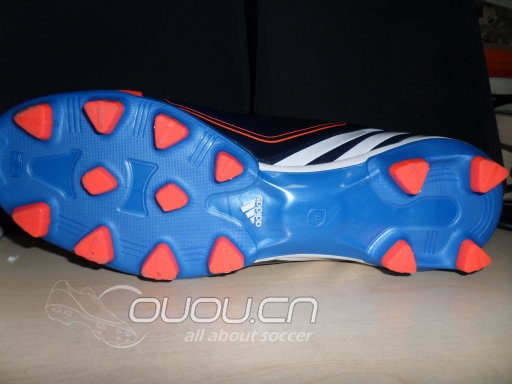 新入猎鹰12,大家帮忙鉴别一下真假