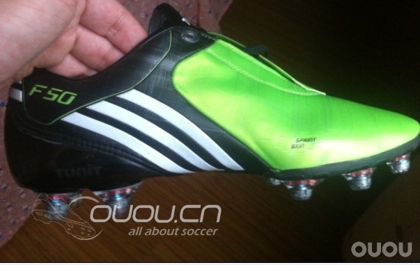 菜鸟新入一双F50,不知道什么版本,也不知道真假,求大神们鉴定