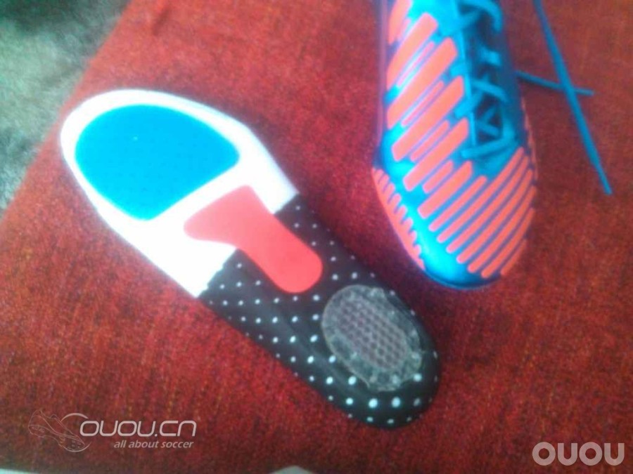 新入11nova AG 对 猎鹰12次顶FG磨钉 12换鞋垫测试