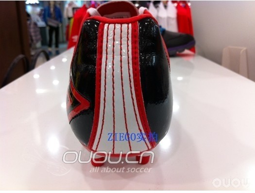 求鉴定 茵宝这双是真是假可入吗?