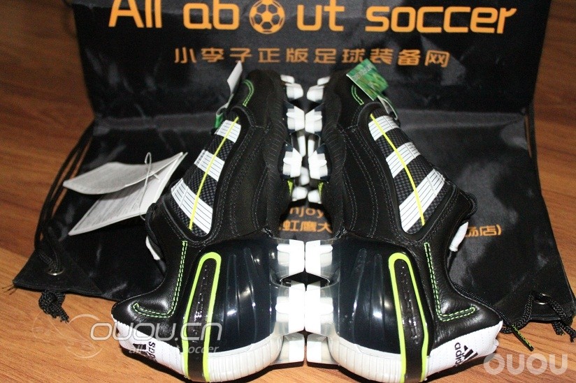 Adidas Predator X TRX AG黑白绿配色刚入手,拿出来晒晒