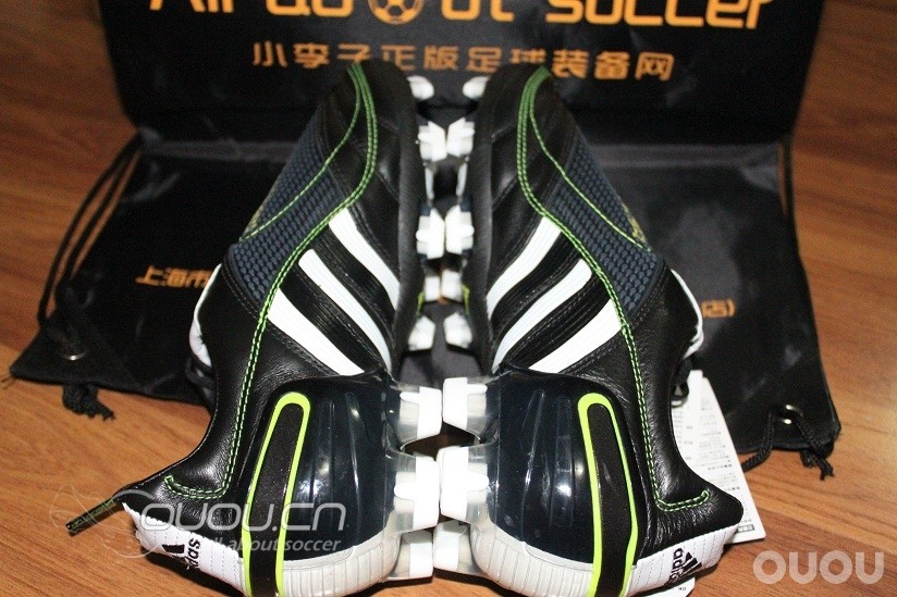 Adidas Predator X TRX AG黑白绿配色刚入手,拿出来晒晒