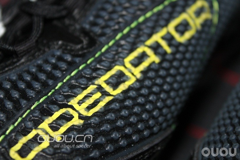 Adidas Predator X TRX AG黑白绿配色刚入手,拿出来晒晒