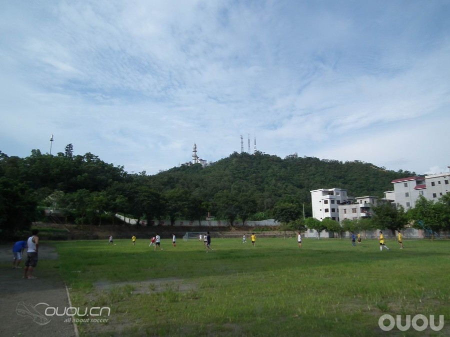 母校恩情难忘,足球启蒙地试水strike4-HG