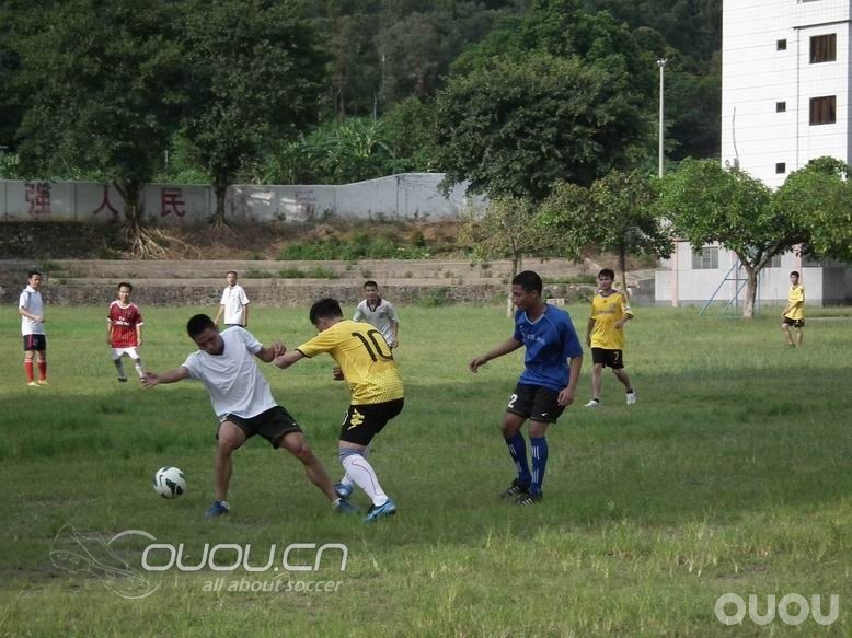 母校恩情难忘,足球启蒙地试水strike4-HG