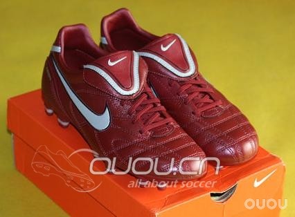 各位球星,这双老鞋的码标准吗?